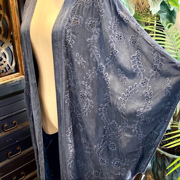 Young Fabulous & Broke Keiko Black Sand Kimono - Picture 5 of 11